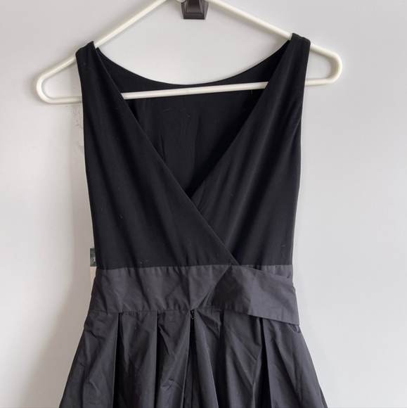 Lauren Ralph Lauren Black Taffeta Gown with Wrap Waist, size 16 - Picture 5 of 12